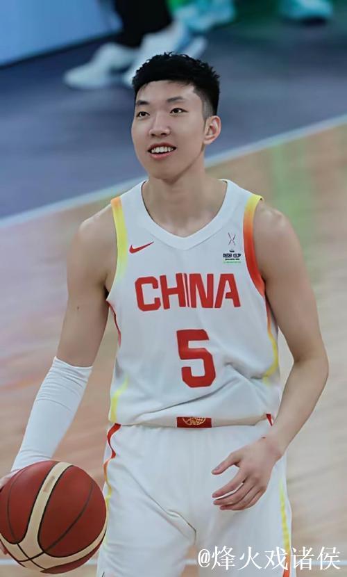 热身赛-廖三宁13+6 中国男篮20分轻取波黑 热身赛-廖三宁13+6 中国男篮20分轻取波黑